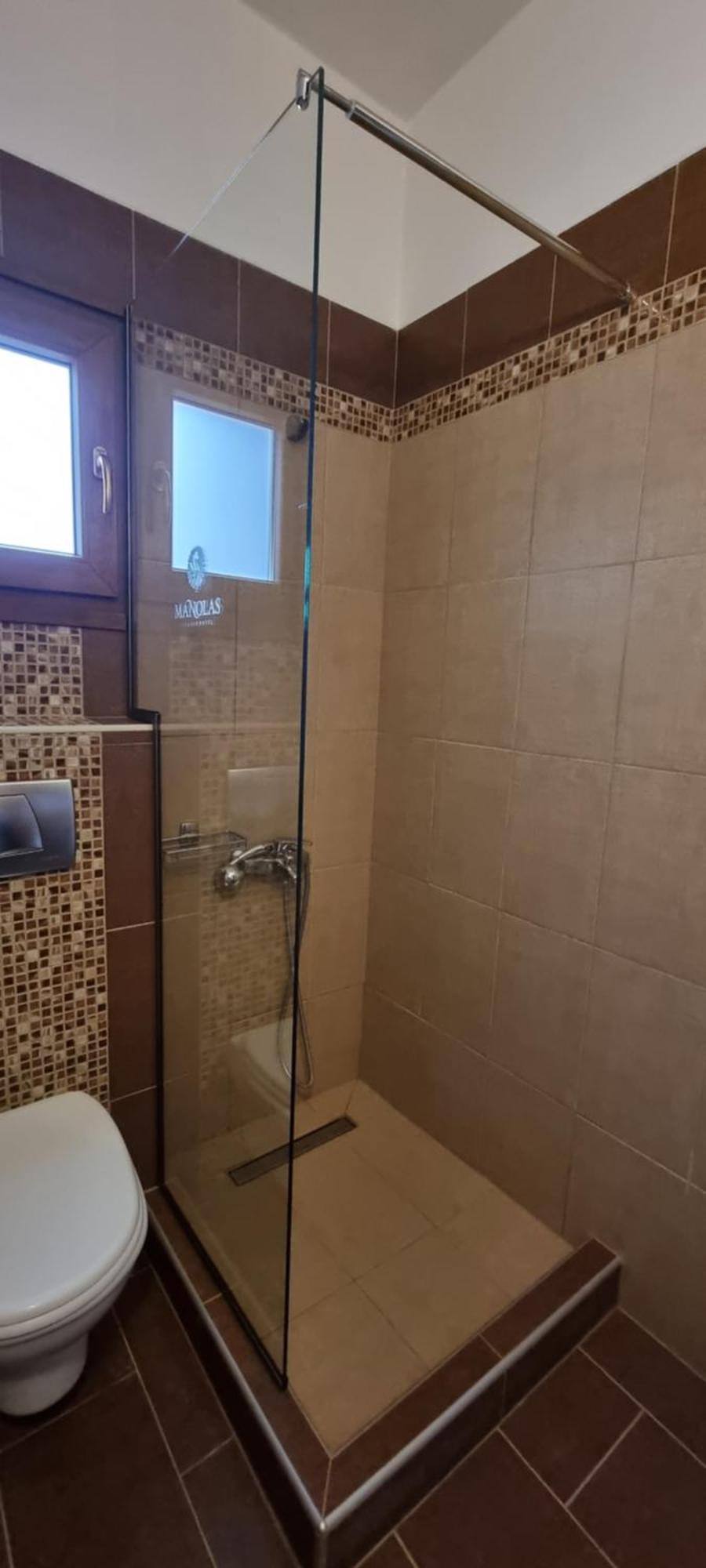 Manolas Pori Zimmer foto